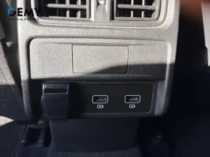 Photo 13 Renault Arkana  E-Tech hybride 145 - 22