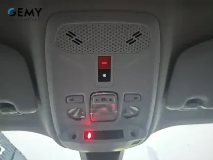 Photo 34 Peugeot 2008  BlueHDi 130 S&S EAT8