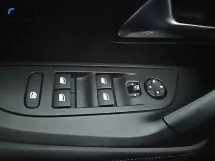 Photo 17 Peugeot 2008  BlueHDi 130 S&S EAT8