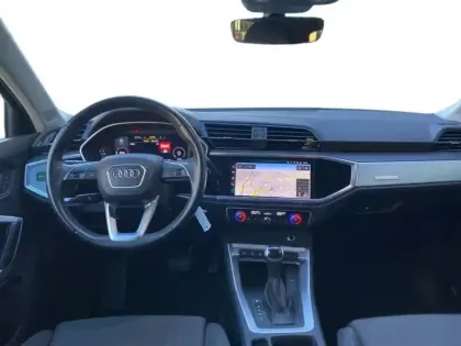 Photo 10 Audi Q3  35 TDI 150 ch S tronic 7