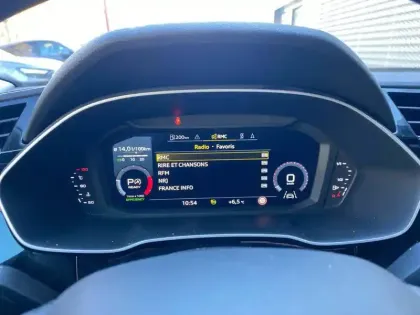 Photo 36 Audi Q3  35 TDI 150 ch S tronic 7