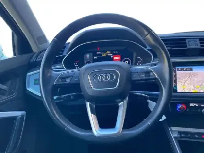 Photo 15 Audi Q3  35 TDI 150 ch S tronic 7