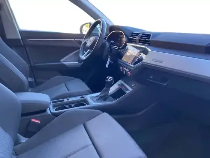 Photo 8 Audi Q3  35 TDI 150 ch S tronic 7