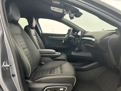 Photo 22 Renault Megane  E-Tech EV60 220 ch optimum charge