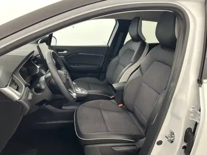 Photo 23 Renault Captur  E-Tech 145 - 21