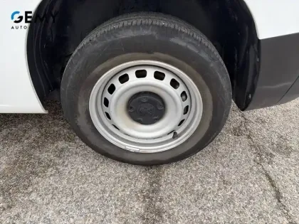 Photo 10 Peugeot Partner  FOURGON STANDARD 650 KG BLUEHDI 100 S&S BVM6