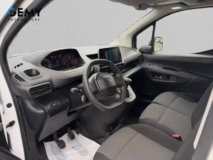 Photo 8 Peugeot Partner  FOURGON STANDARD 650 KG BLUEHDI 100 S&S BVM6