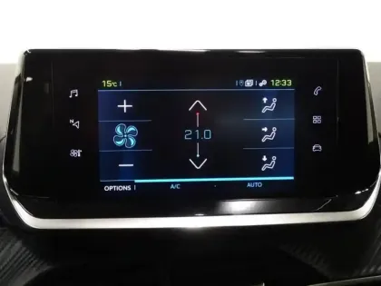 Photo 30 Peugeot 208  Electrique 50 kWh 136ch