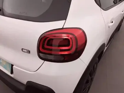 Photo 16 Citroën C3  PureTech 82 S&S BVM5