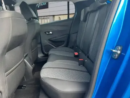 Photo 8 Peugeot 208  Electrique 50 kWh 136ch