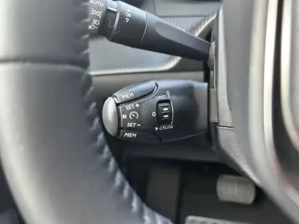 Photo 12 Peugeot 208  Electrique 50 kWh 136ch