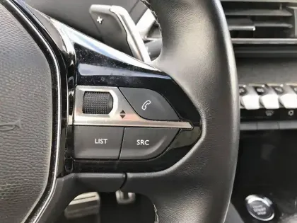 Photo 20 Peugeot 3008  Hybrid 225 e-EAT8