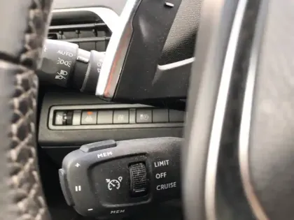 Photo 17 Peugeot 3008  Hybrid 225 e-EAT8