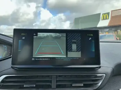 Photo 23 Peugeot 3008  Hybrid 225 e-EAT8