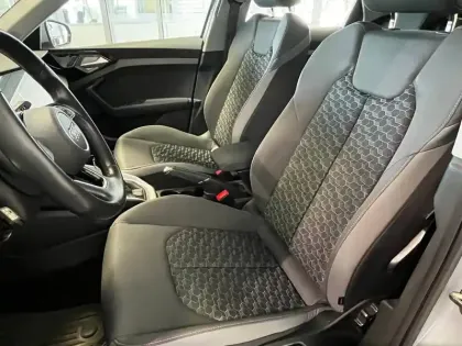 Photo 44 Audi A1  Sportback 30 TFSI 110 ch S tronic 7