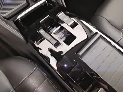 Photo 13 Citroën C4  BlueHDi 130 S&S EAT8