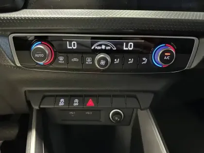 Photo 31 Audi A1  Sportback 25 TFSI 95 ch BVM5