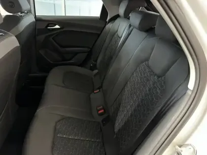 Photo 27 Audi A1  Sportback 25 TFSI 95 ch BVM5