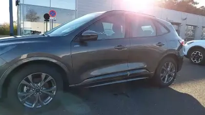 Photo 27 Ford Kuga  2.5 Duratec 190 ch FlexiFuel FHEV E85 Powershift