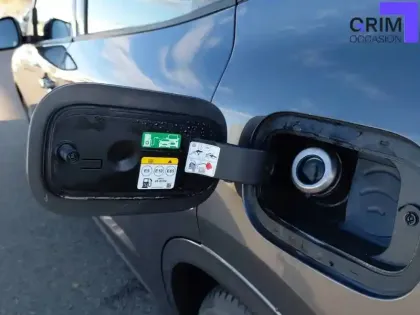 Photo 13 Ford Kuga  2.5 Duratec 190 ch FlexiFuel FHEV E85 Powershift