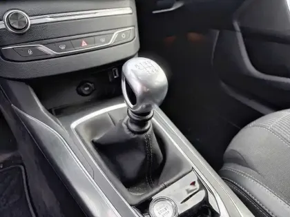 Photo 13 Peugeot 308  BlueHDi 130ch S&S BVM6