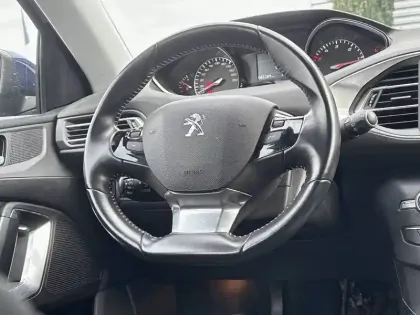 Photo 8 Peugeot 308  BlueHDi 130ch S&S BVM6