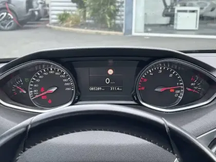 Photo 9 Peugeot 308  BlueHDi 130ch S&S BVM6