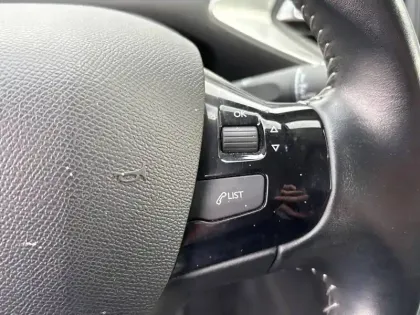 Photo 18 Peugeot 308  BlueHDi 130ch S&S BVM6