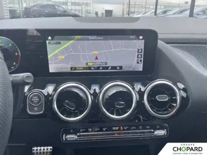 Photo 13 Mercedes GLA  200 d 8G-DCT