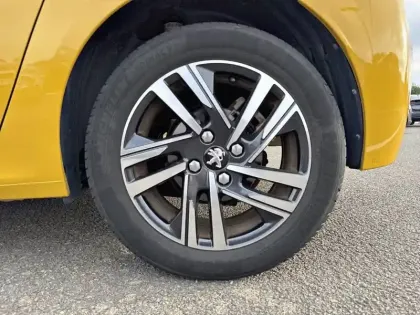 Photo 12 Peugeot 208  PureTech 100 S&S EAT8