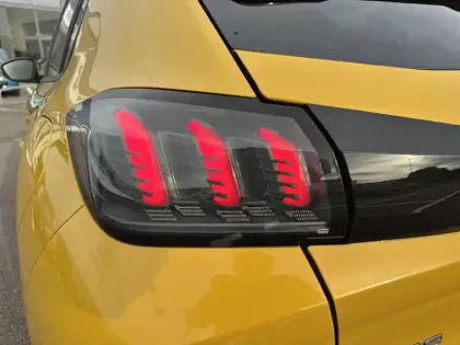 Photo 16 Peugeot 208  PureTech 100 S&S EAT8