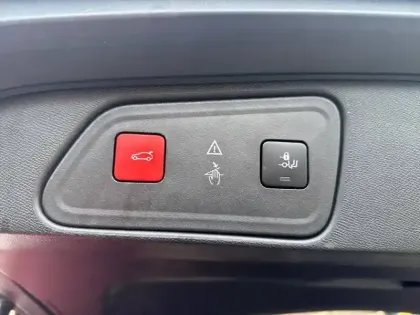 Photo 18 Peugeot 3008  Puretech 130ch S&S EAT8