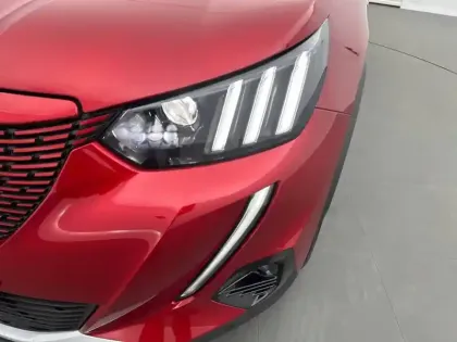 Photo 15 Peugeot 2008  Electrique 136 ch