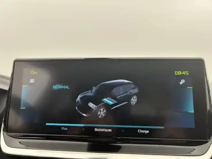 Photo 24 Peugeot 2008  Electrique 136 ch