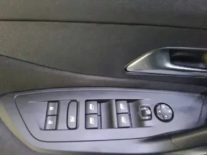 Photo 28 Peugeot 308  BlueHDi 130ch S&S EAT8