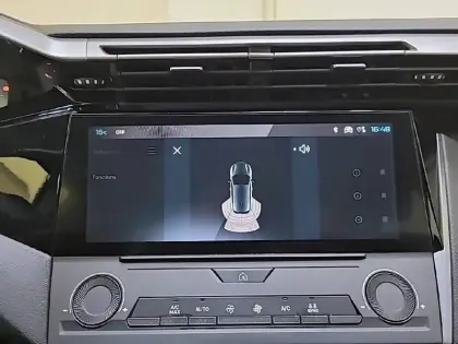 Photo 18 Peugeot 308  BlueHDi 130ch S&S EAT8