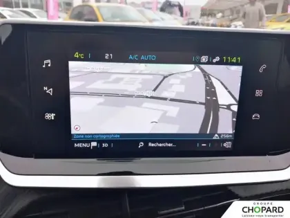 Photo 13 Peugeot 208  Electrique 50 kWh 136ch