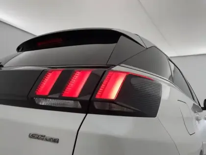 Photo 30 Peugeot 3008  Puretech 180ch S&S EAT8