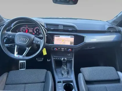 Photo 14 Audi Q3  35 TFSI 150 ch S tronic 7