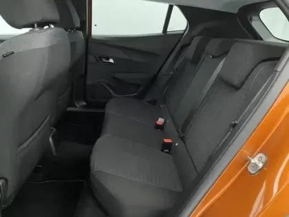 Photo 96 Peugeot 2008  PureTech 100 S&S BVM6