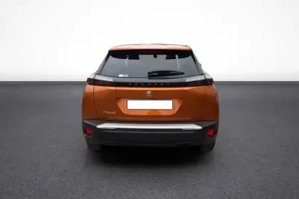 Photo 61 Peugeot 2008  PureTech 100 S&S BVM6