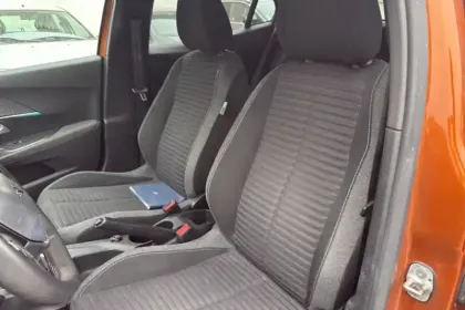 Photo 123 Peugeot 2008  PureTech 100 S&S BVM6