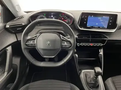 Photo 46 Peugeot 2008  PureTech 100 S&S BVM6