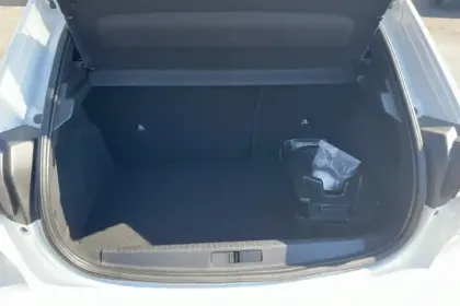 Photo 8 Peugeot 208  PureTech 100 S&S BVM6