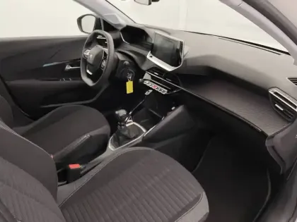 Photo 45 Peugeot 208  PureTech 100 S&S BVM6