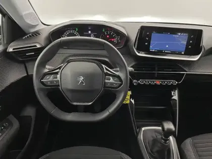 Photo 39 Peugeot 208  PureTech 100 S&S BVM6