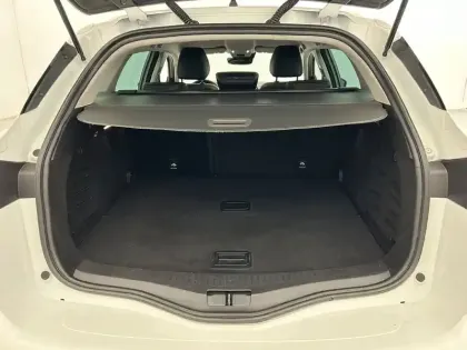 Photo 21 Renault Megane  IV Estate Blue dCi 115 EDC