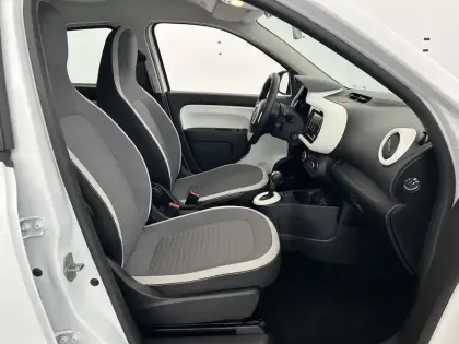 Photo 11 Renault Twingo  III E-Tech