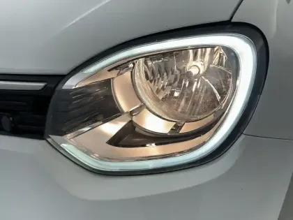 Photo 21 Renault Twingo  III E-Tech