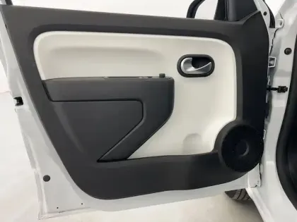 Photo 18 Renault Twingo  III E-Tech